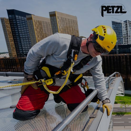 PETZL: AFFIDABILITÀ <BR> E LEGGEREZZA NELL'ANTICADUTA