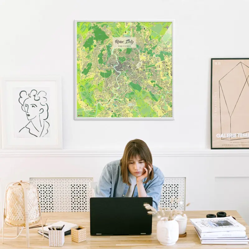 Rom-Stadtkarte als Poster im Jalma Design in einem Büro mit Frau und Laptop