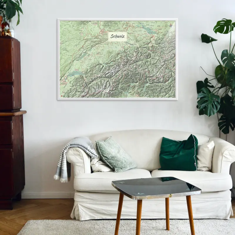 Schweiz-Landkarte als Poster im Nani Design über einem Sofa