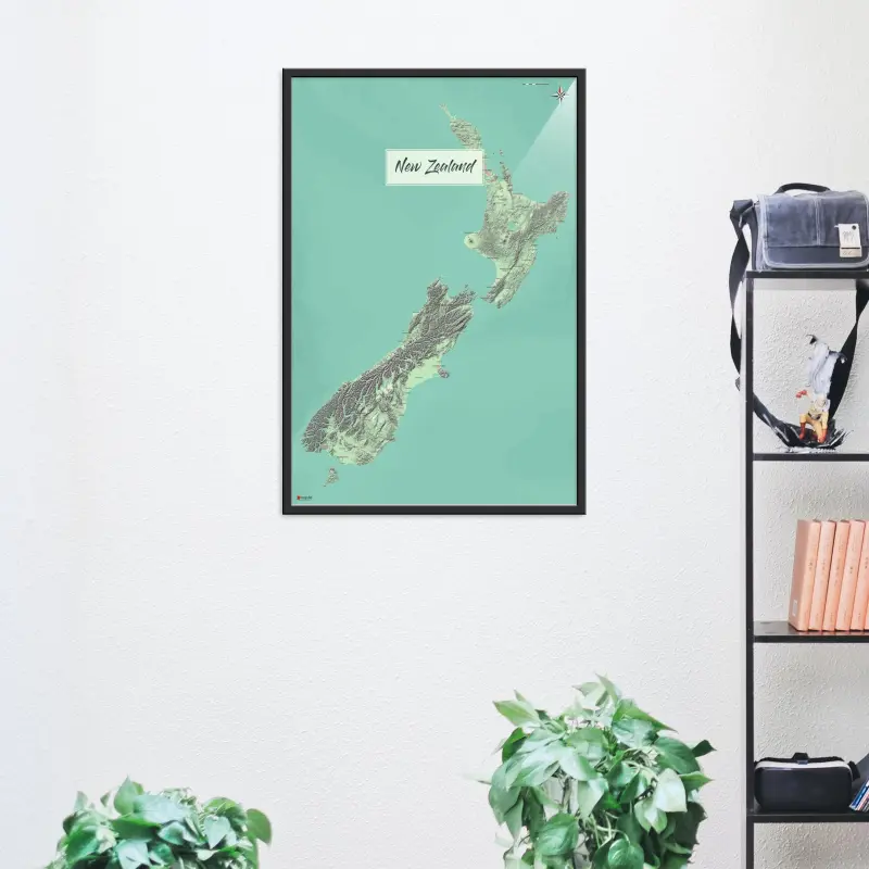 Neuseeland-Landkarte als Poster im Nani Design in einem Wohnzimmer mit Regal