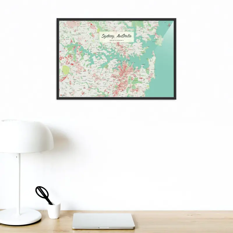 Sydney-Stadtkarte als Poster im Nani Design in einem Büro mit Lampe