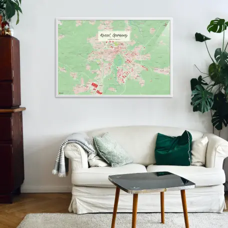 Kassel-Stadtkarte als Poster im Nani Design in einem Wohnzimmer mit einem Sofa