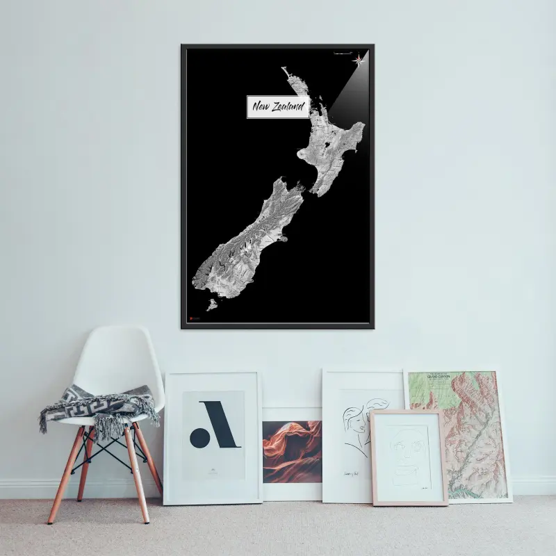 Neuseeland-Landkarte als Poster im Kaia Design an der Wand über einer Bildergalerie