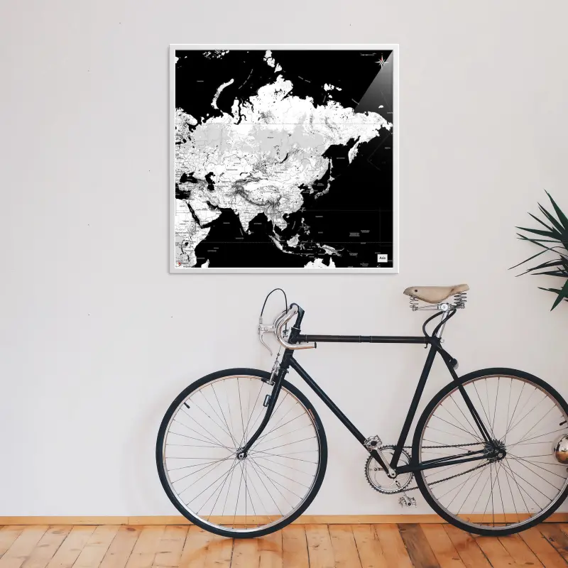 Asien-Landkarte als Poster im Kaia Design über einem Fahrrad