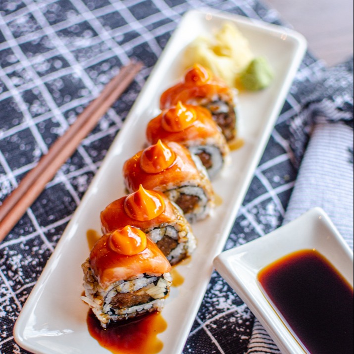 Bulls Roll From Ukai Sushi (Lakeview)