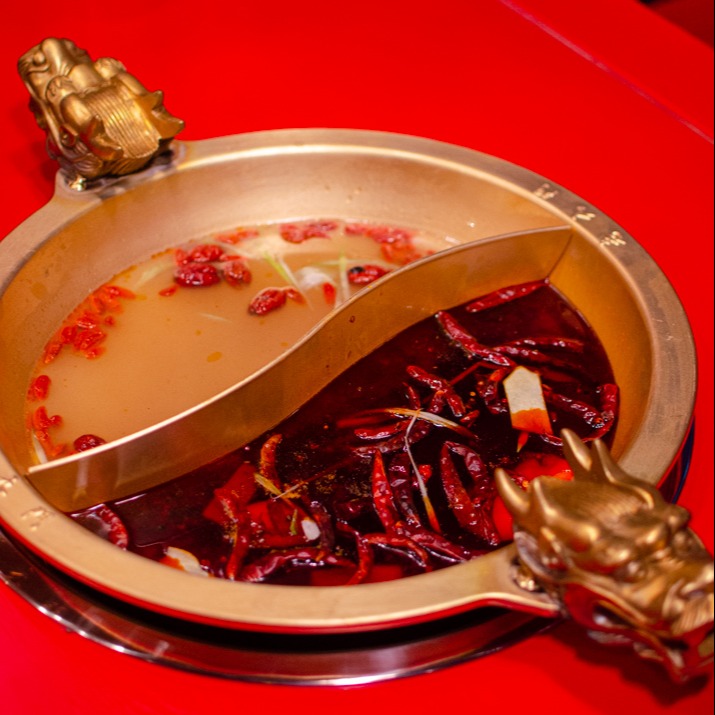 Picture of Two Flavor Broth from Lao Jiu Men Hot Pot