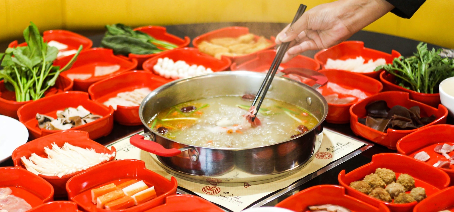 chinese-hot-pot-restaurant-being-served