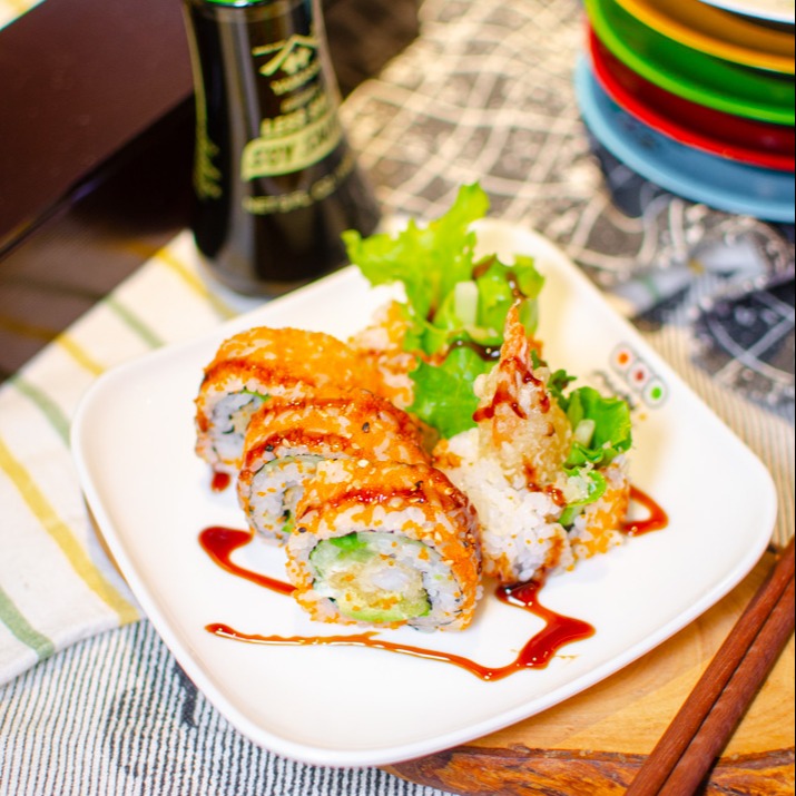 Picture of Crunchy Salmon Tempura Maki from Sushi+