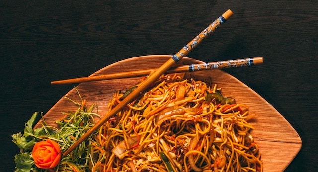 restaurant-signature-chowfun-noodle-dish