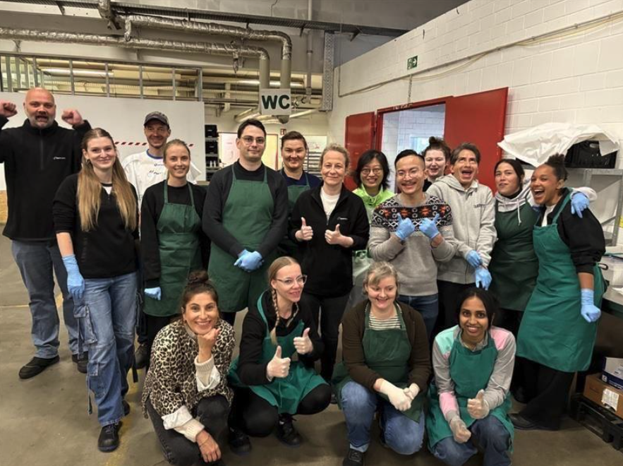 Optimizely employees volunteering during Optimizely Give Back.