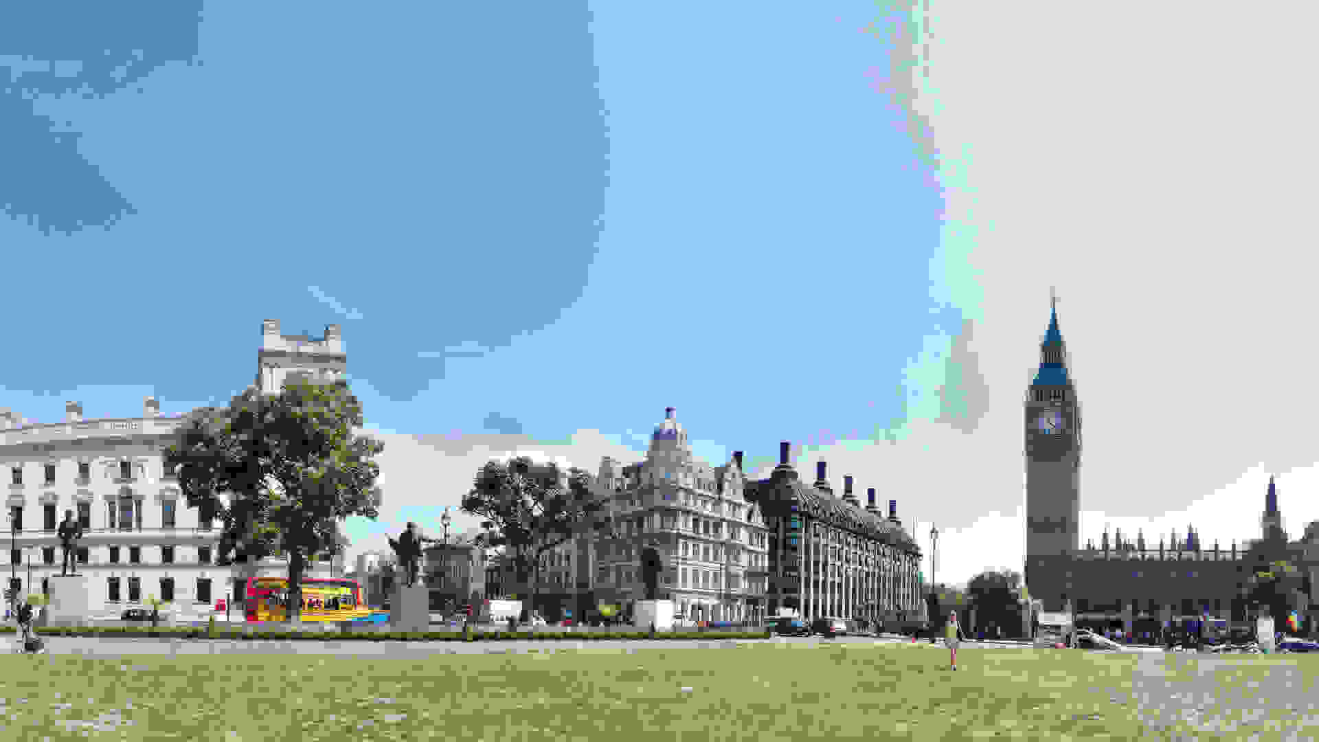 Panoramic photo of Parliament Square, Westminster
