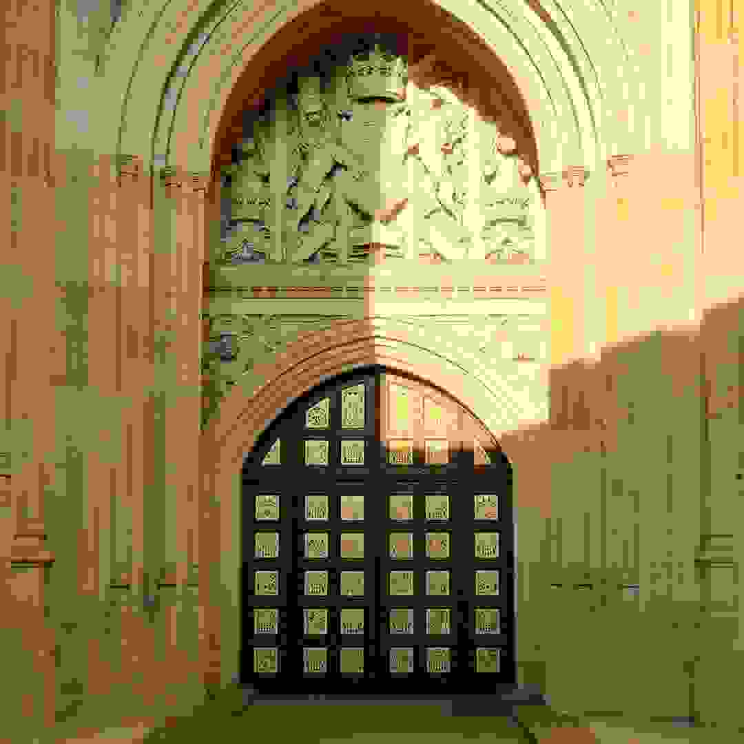 Doorway at the Sovereign’s Entrance to the Palace of Westminster. Image: Doorway at the Sovereign’s Entrance to the Palace of Westminster © Hansard Society / Richard Greenhill