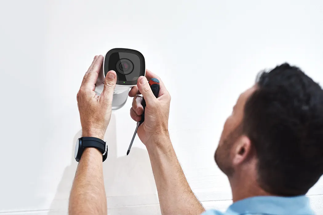 1 48 security-camera-without-drilling-holes-3-options Desktop