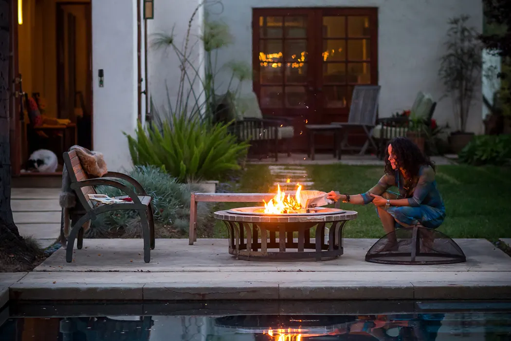 2 58 Fire-Pits-Bad-Rap-or-Death-Trap Desktop