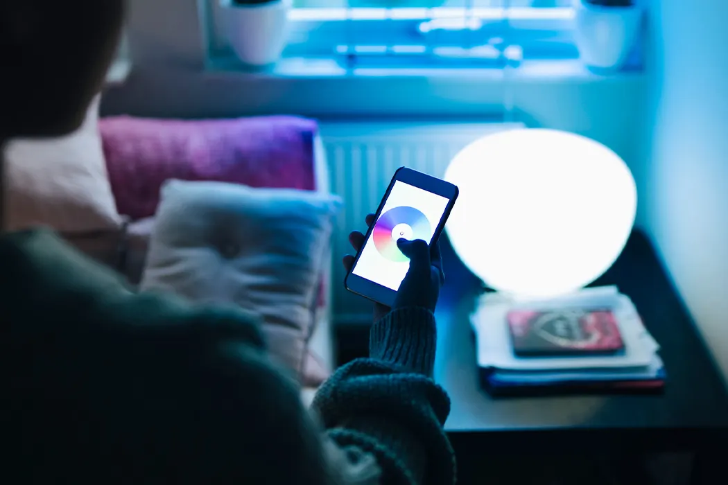 3 127 The-Pros-and-Cons-of-Smart-Lighting-in-2018 Desktop