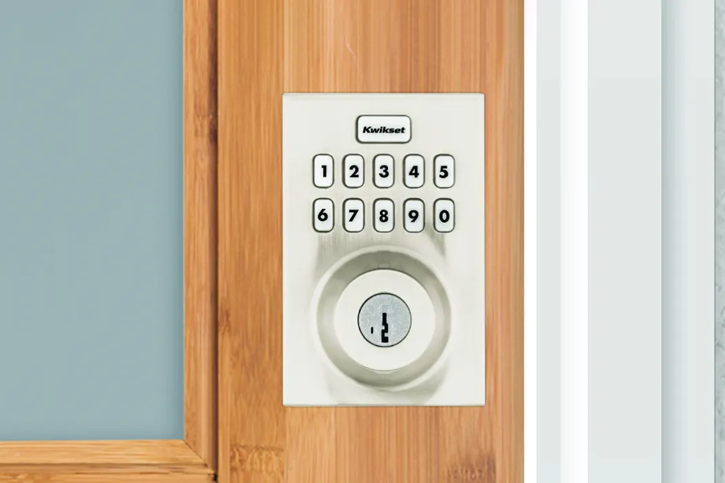The Kwikset 620 smart door lock offers convenient and secure keyless entry, featuring a backlit 10-digit keypad with a dedicated lock button and SmartKey technology. The Kwikset 620 offers a new reduced interior size with a sleek, tamper resistant design that complements any Kwikset knob, lever or handle set.