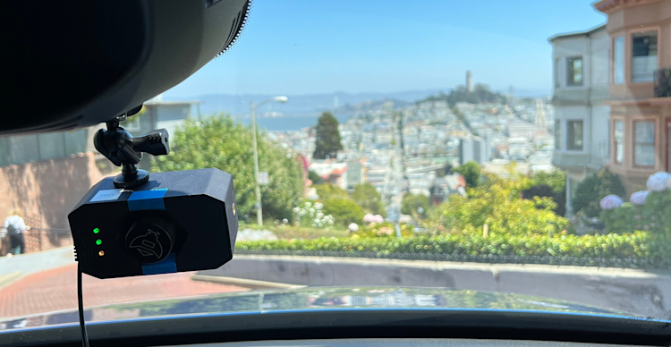 Ari Bruck, Head of Hardware Products, Hivemapper, drove down San Francisco’s iconic Lombard Street and collected imagery with the Hivemapper Dashcam. Below is an image this dashcam took.