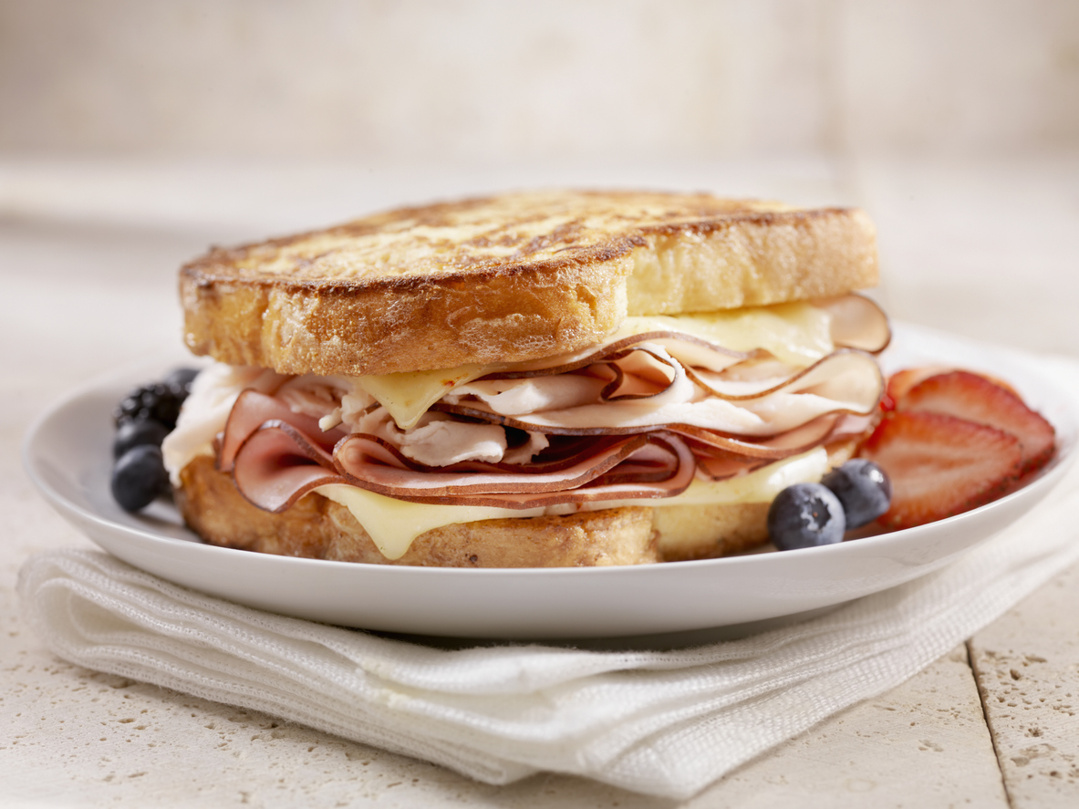 sándwich clásico, Monte cristo
