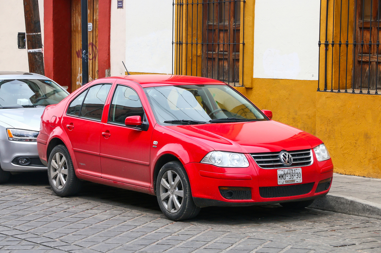 Auto de segunda mano estacionado