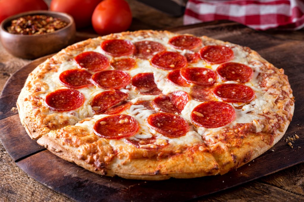 Pizza de pepperoni al horno