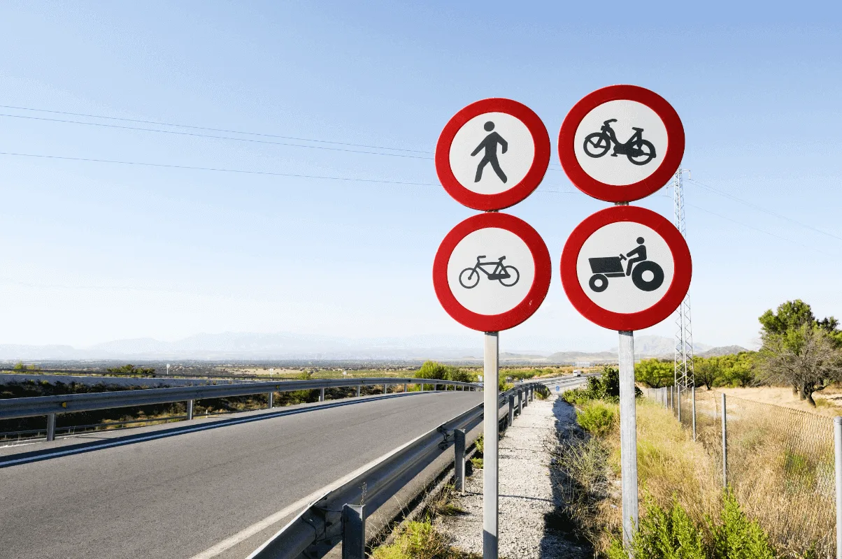 Señales básicas de seguridad vial en Argentina