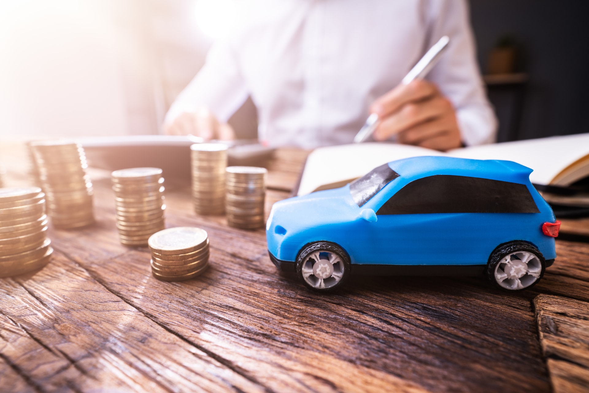 Los modelos automáticos más nuevos han mejorado considerablemente en eficiencia, aunque todavía tienden a consumir un poco más de combustible que los manuales.