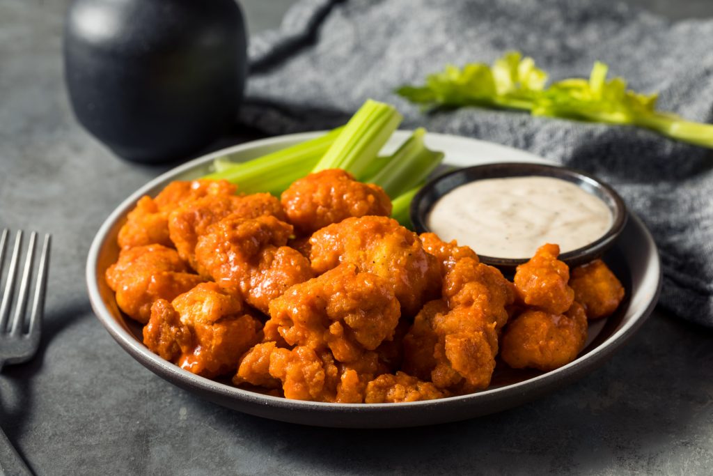 Boneless con salsa búfalo