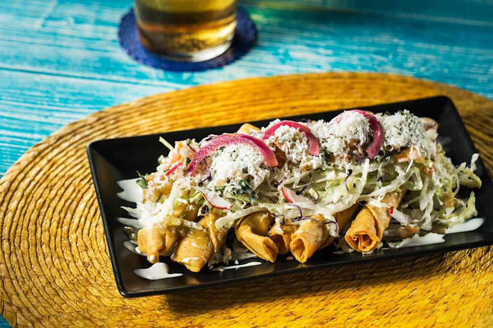 Todo sobre los tacos dorados. ¡Atrévete a conocerlos! DiDi Food México DiDi Food México Todo sobre los tacos dorados. ¡Atrévete a conocerlos! DiDi Food México DiDi Food México