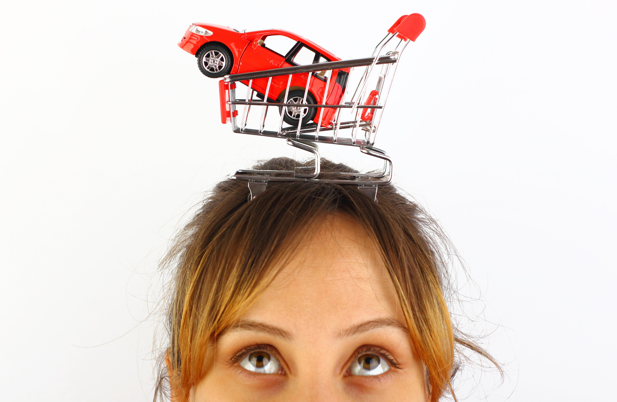 Elegir entre un auto automático y uno estándar (manual) depende de varios factores personales, como el estilo de conducción, el tipo de uso que le darás al vehículo, y tus preferencias en términos de comodidad y rendimiento.