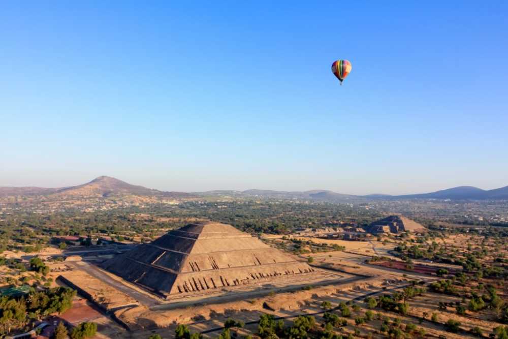 paisaje-de-las-piramides-de-teotihuacan