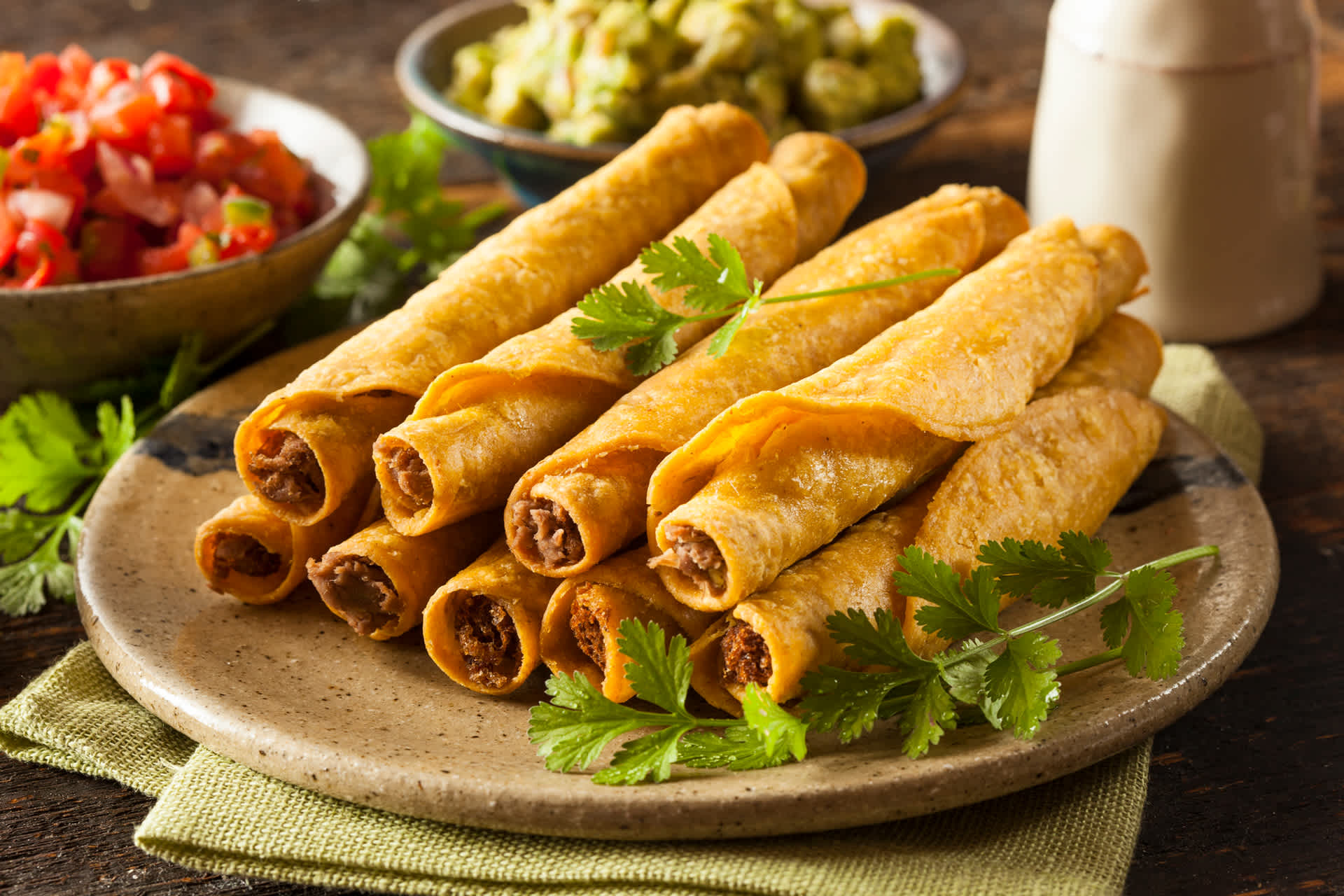Todo sobre los tacos dorados. ¡Atrévete a conocerlos! | DiDi Food México |  DiDi Food México