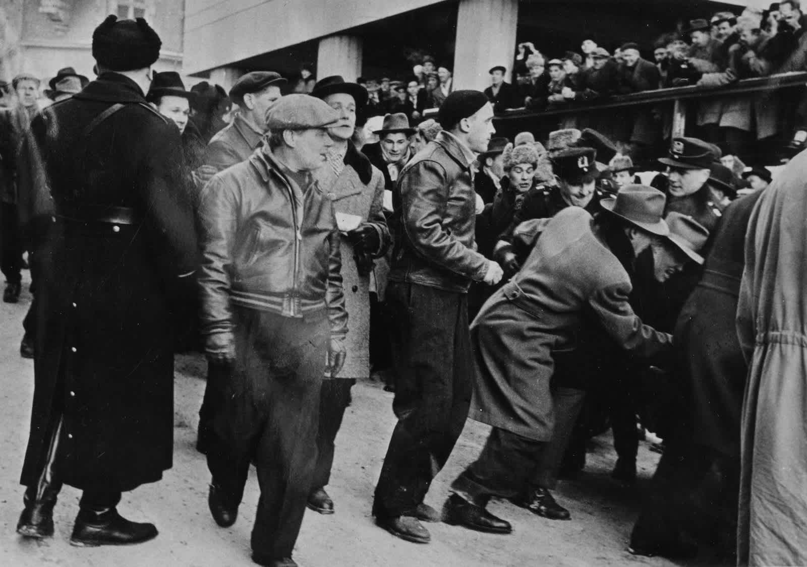 the-1950s-gentlemen-police-and-the-general-strike-of-1956