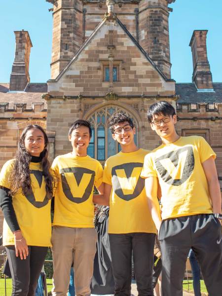 USU-Volunteer-Opportunities-University-of-Sydney-on-Campus-Quad