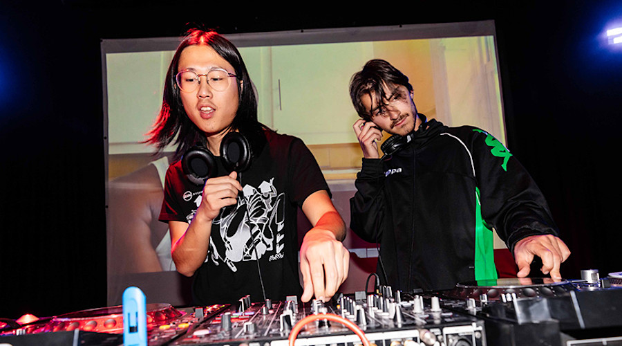 live-and-social-large