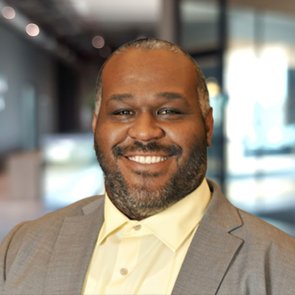 Carlos Ferreira Associate Wealth Advisor headshot