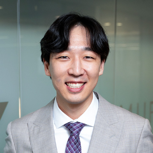Daniel Kim, CFP<sup>®</sup> headshot
