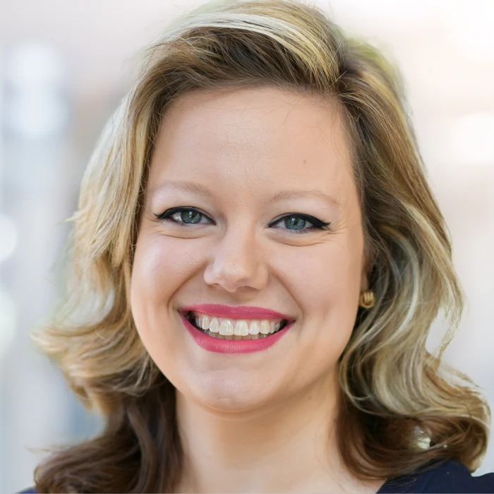 Claire Gorman Headshot