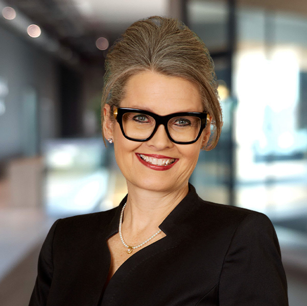 Paula McMillan Wealth Advisor, Executive Director headshot