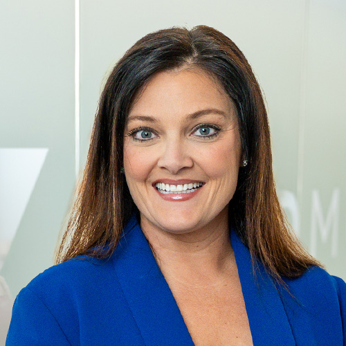 Jennifer Enlow, CFP<sup>®</sup> headshot
