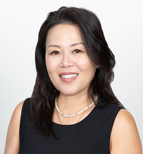 Theresa Lee headshot