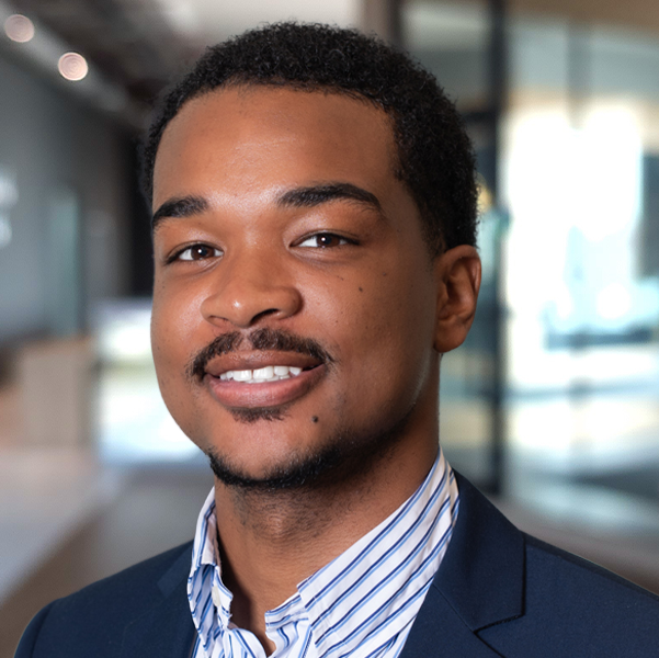Julian Bell Wealth Advisor, Director headshot