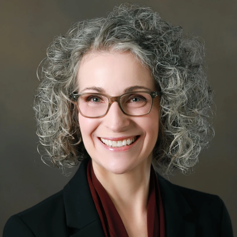 Lisa Miller - Headshot