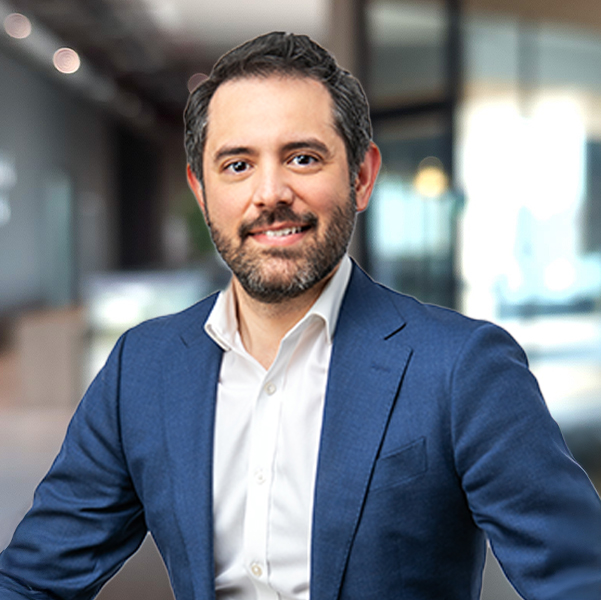 Sergio Garcia Senior Financial Planner headshot