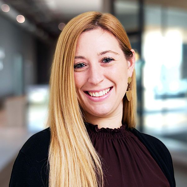 Tia D'Aveta Associate Wealth Advisor headshot