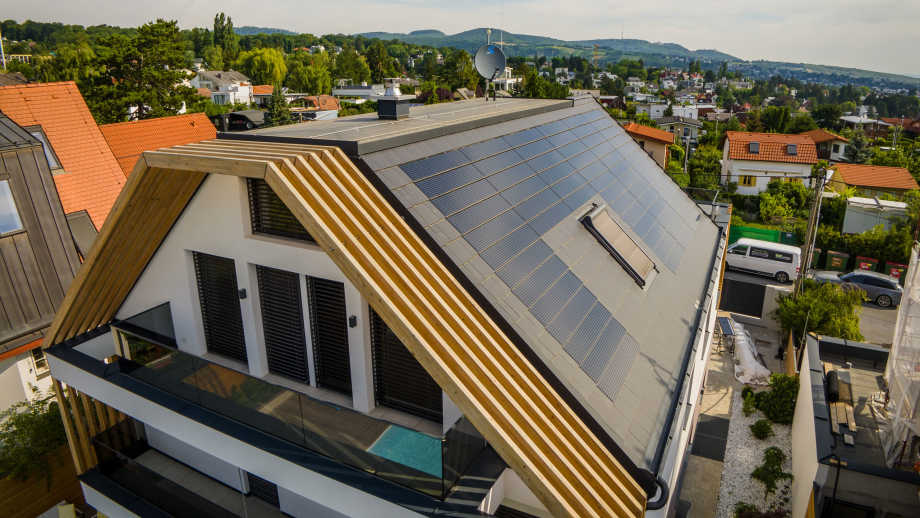 Rainer Schönfelder berichtet über die Ausrichtung seiner Bramac Photovoltaikanlage