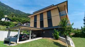 modernes Architektenhaus wird mit diversen Produkten von BMI Villas ausgestattet um ein angenehmes Wohnen zu ermöglichen