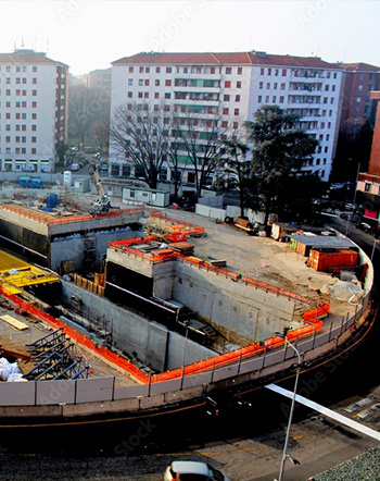 Lavori di costruzione della linea metropolitana M4 di Milano