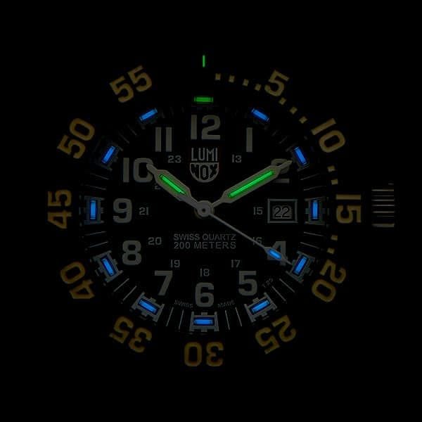 美品 Luminox 3050 カラーマーク NAVY SERIES Luminox Navy Seal Colormark 3050 Series Watch Review | Altitude
