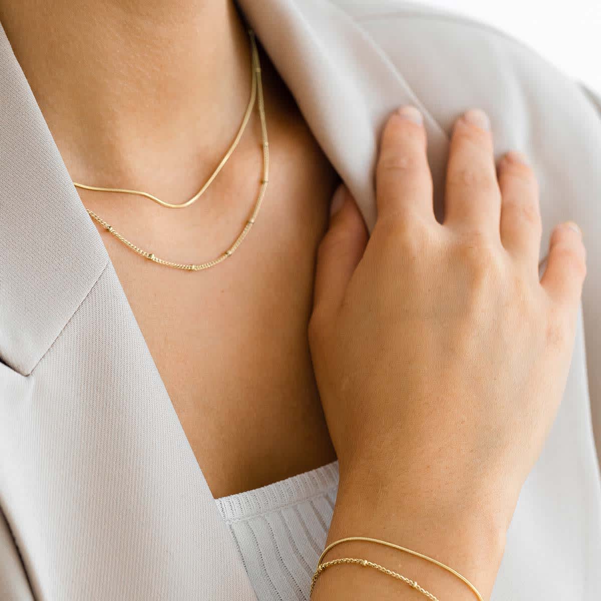 Necklace Sphere Gold_thumbnail_3