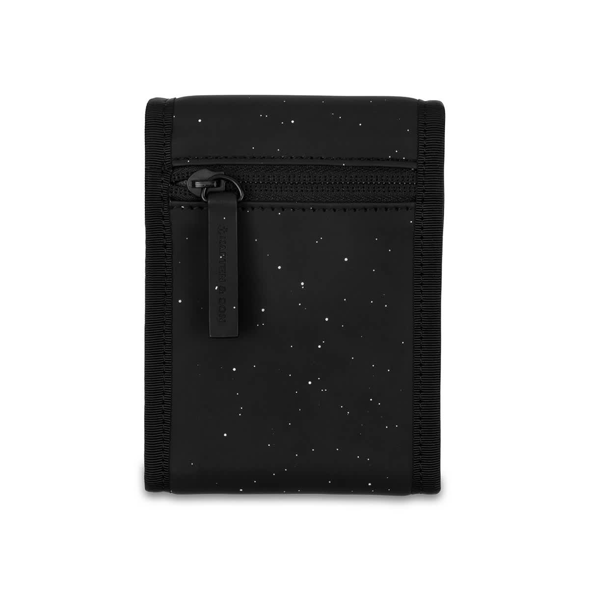 Tate All Black Sprinkled_thumbnail_2
